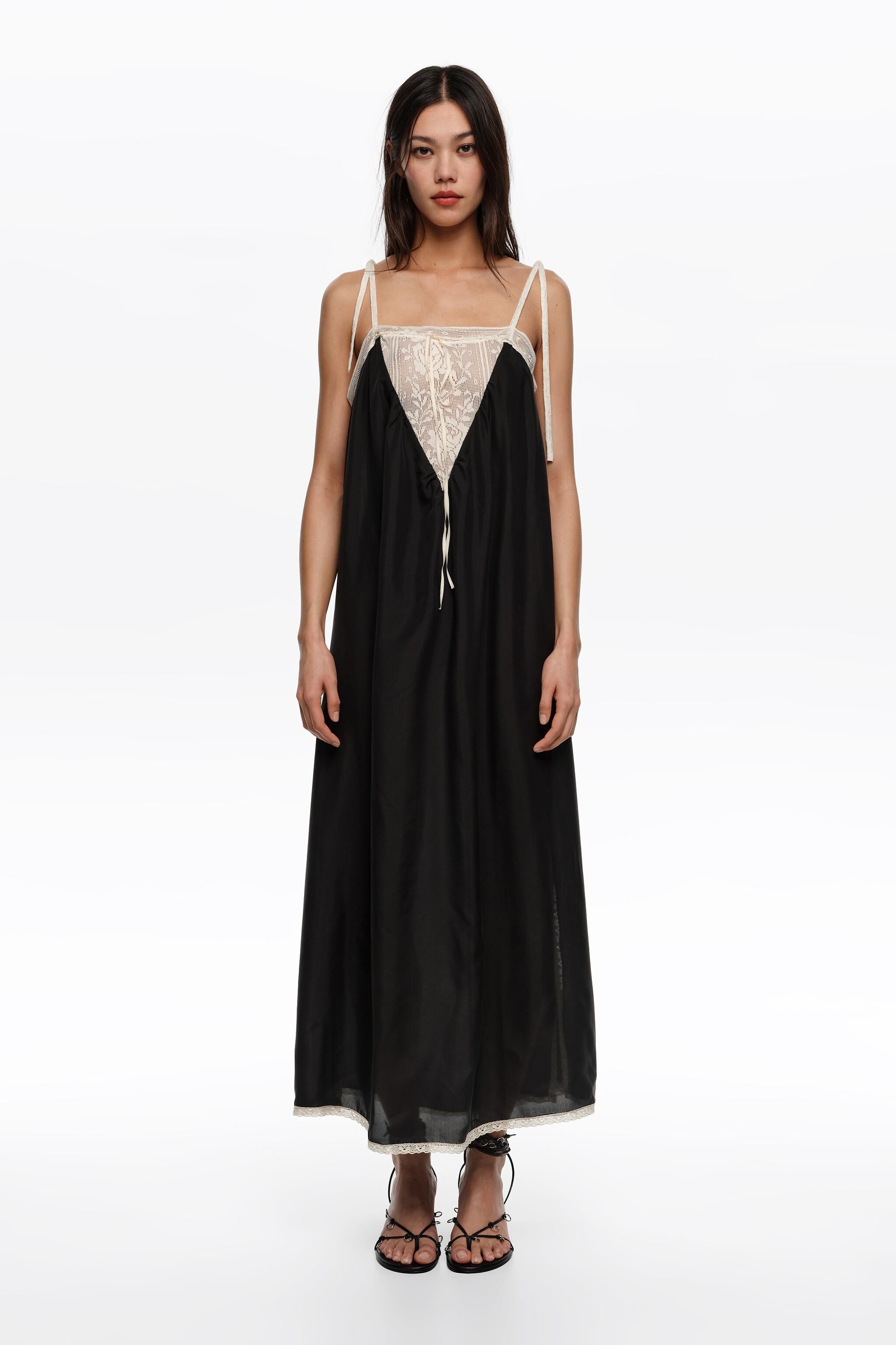 Vestido de encaje de seda negro