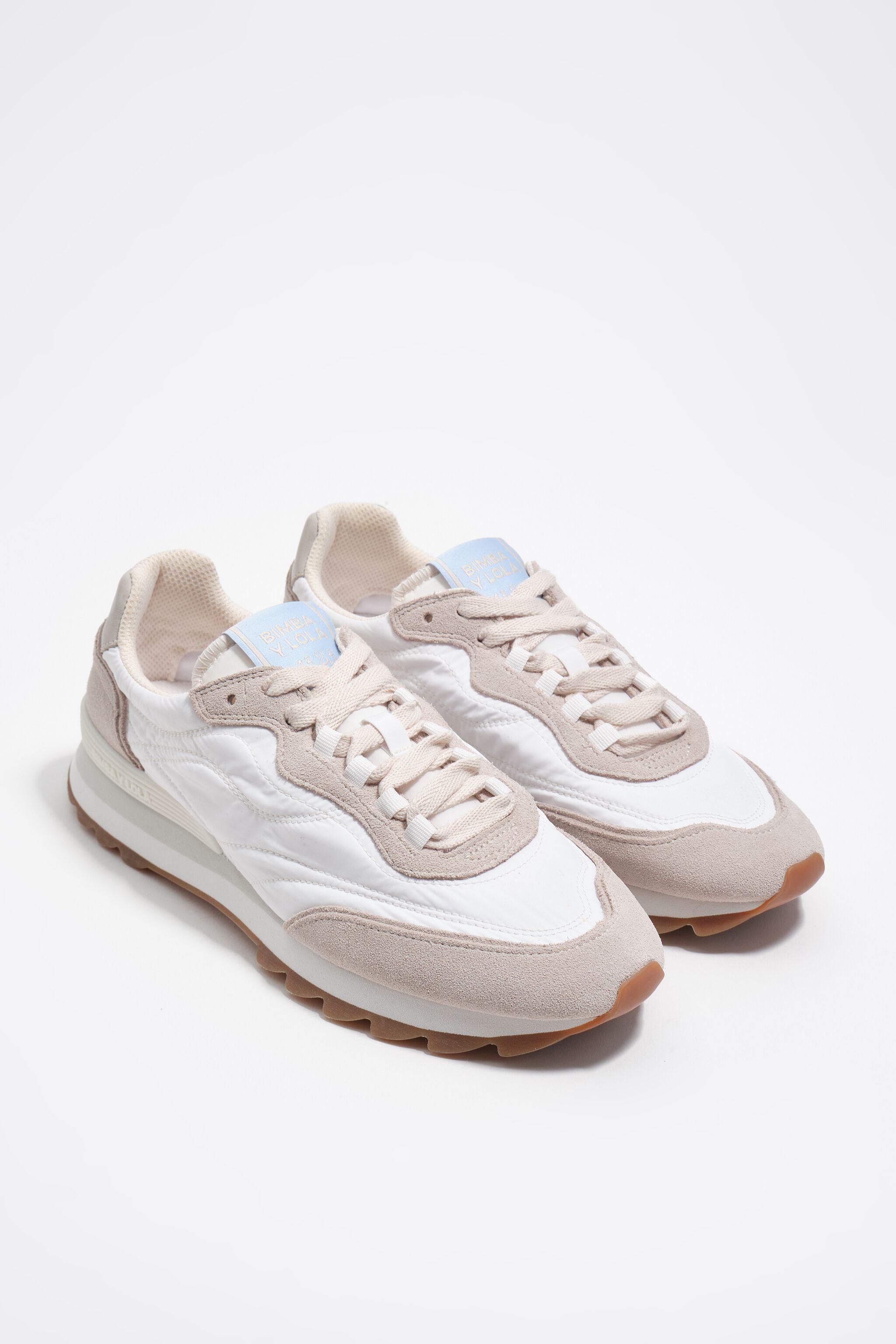 Zapatilla técnica suave 13 23 en ante y nylon blanco