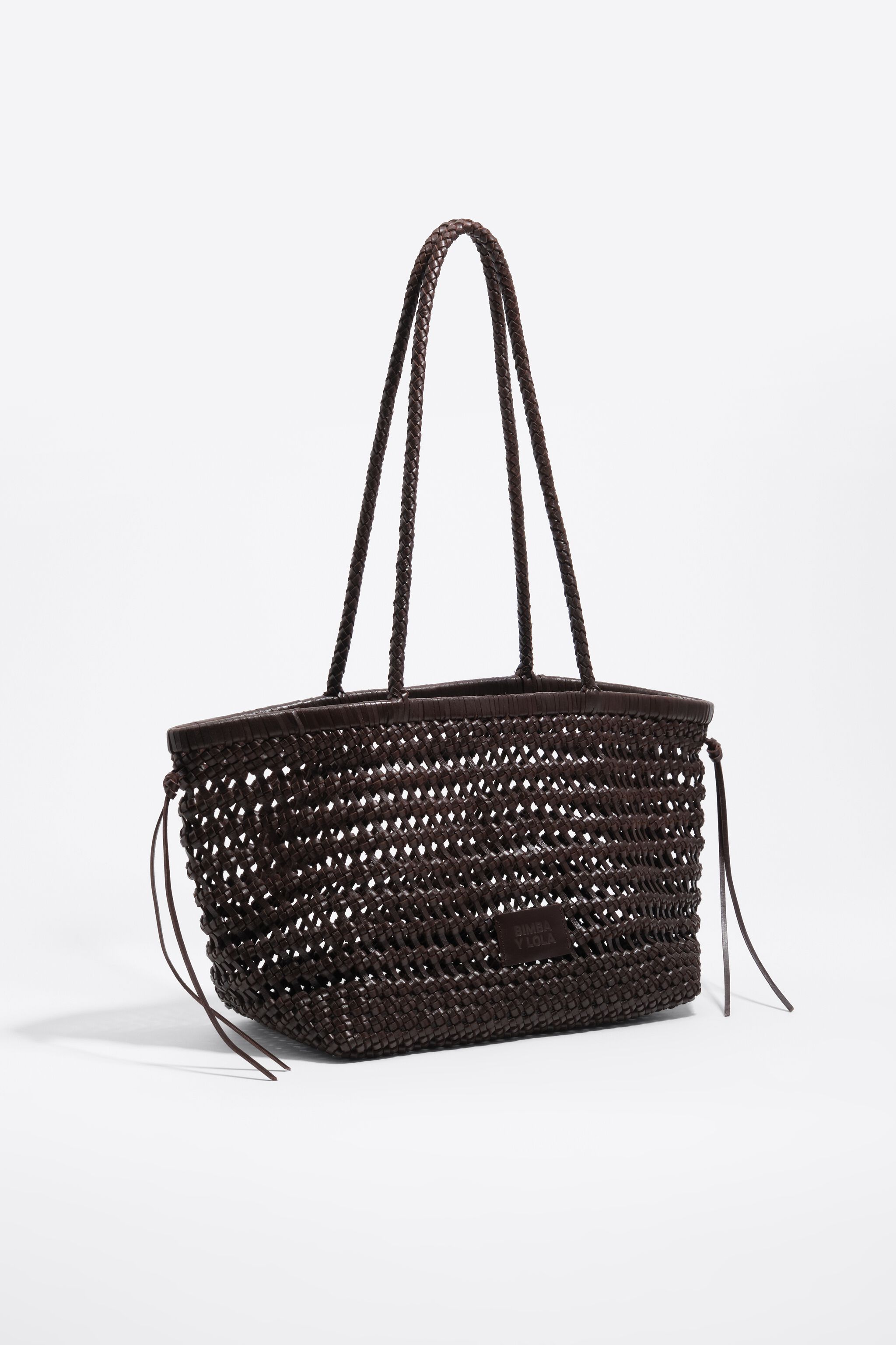 Bolsa de mano de cuero trenzado marrón grande