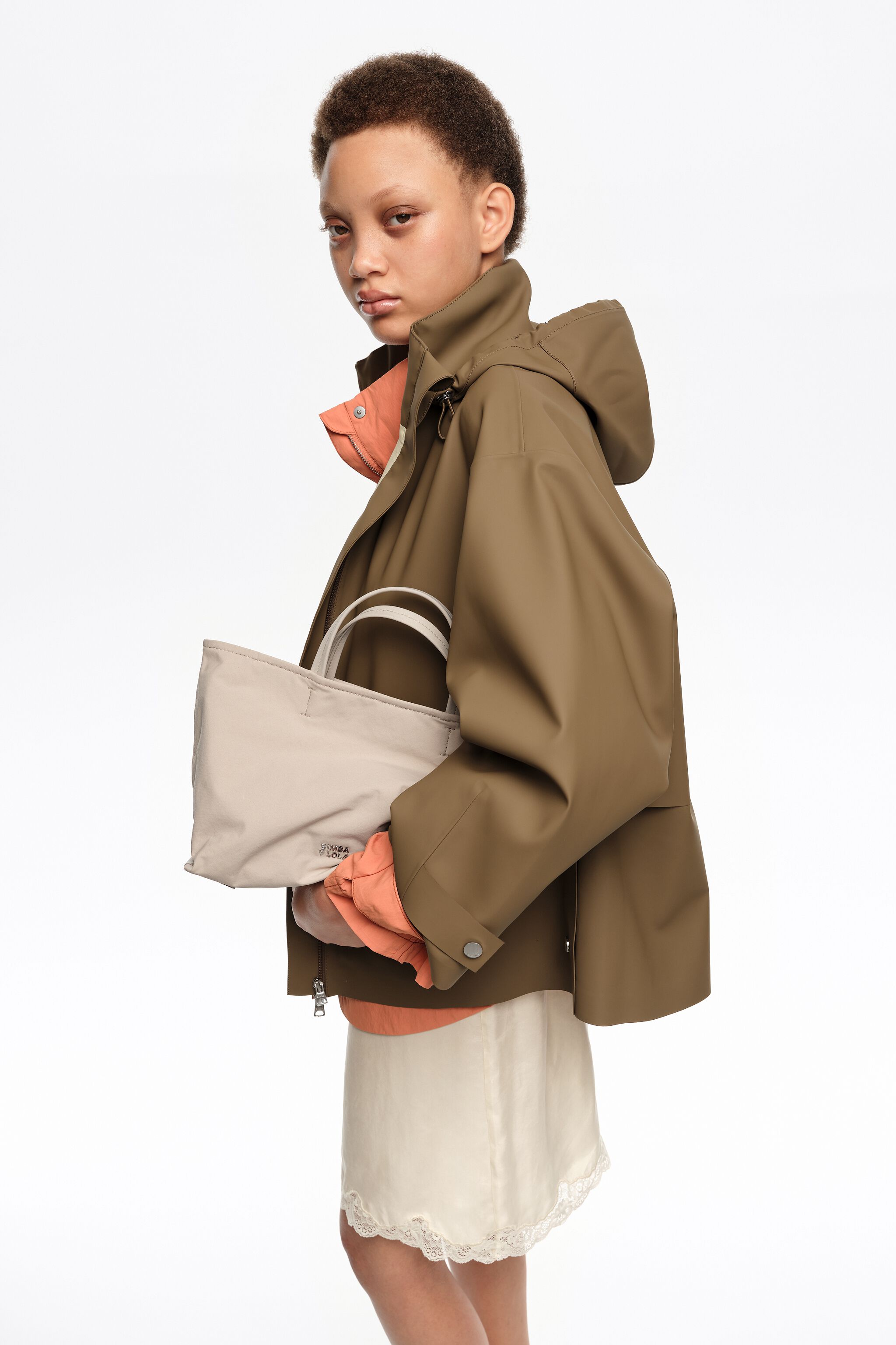 Bolso bandolera gabardina arena mediano