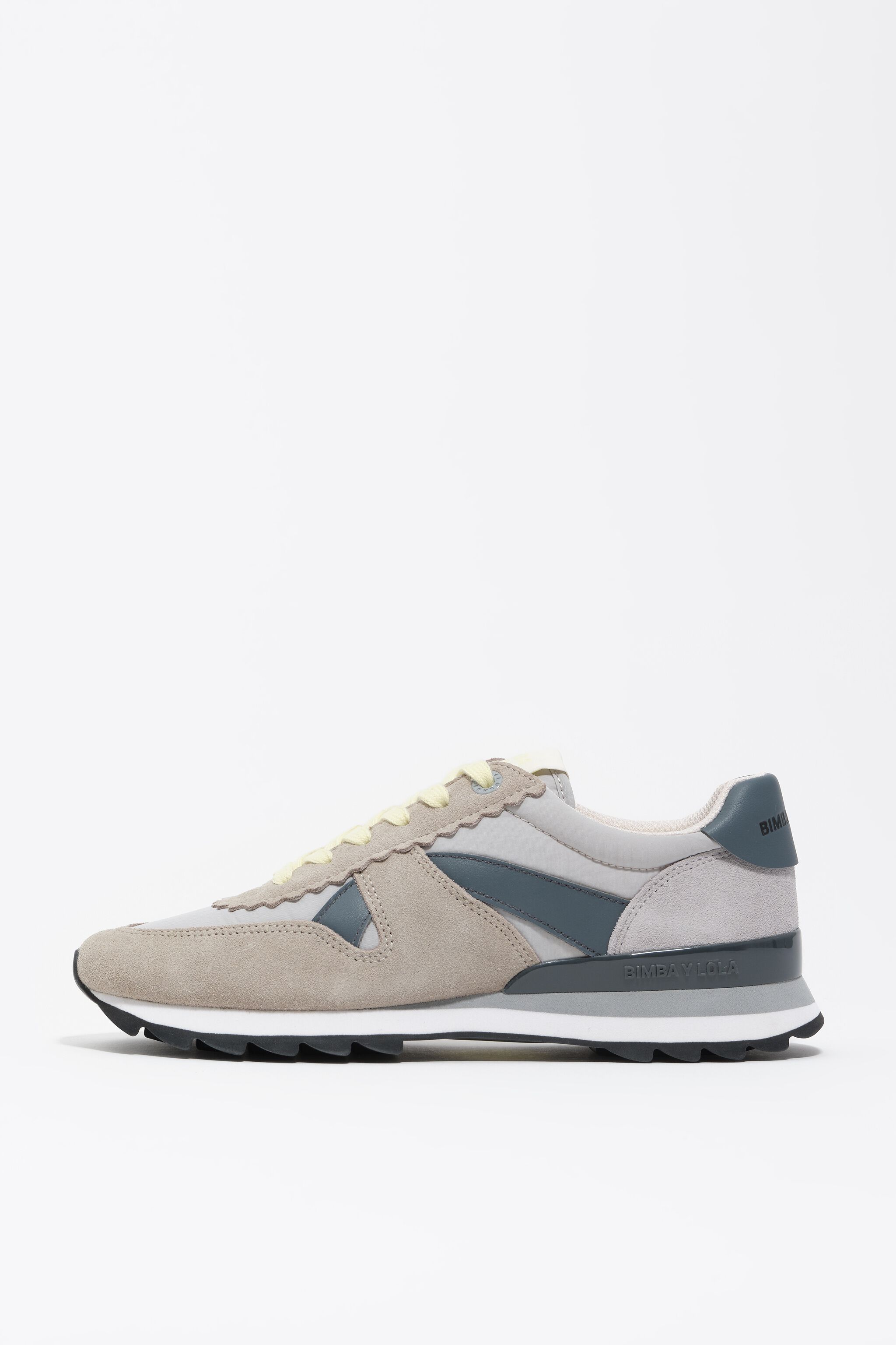 Zapatilla técnica de ante y nailon gris oscuro 13 19