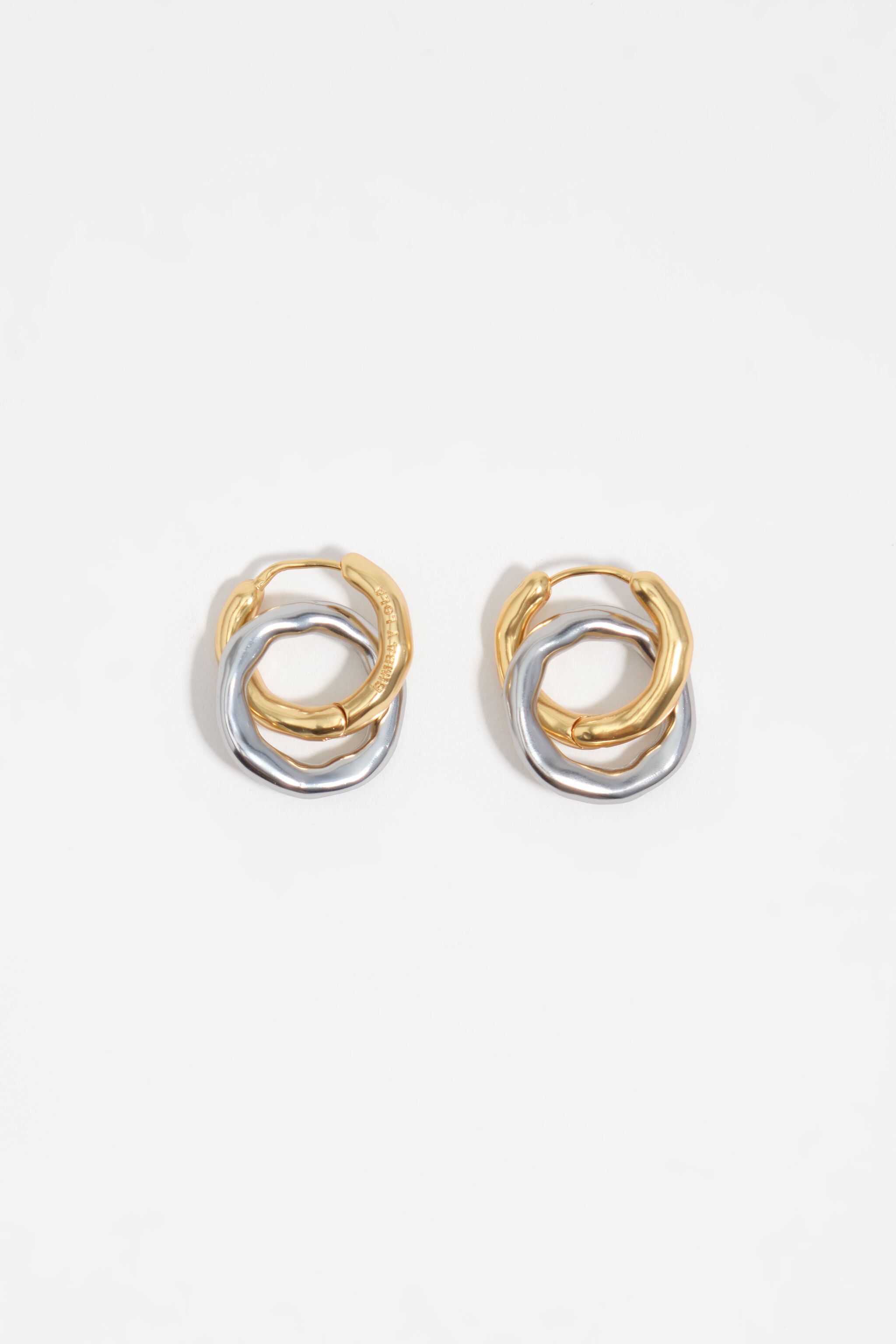 Aretes de aro doble con textura bicolor