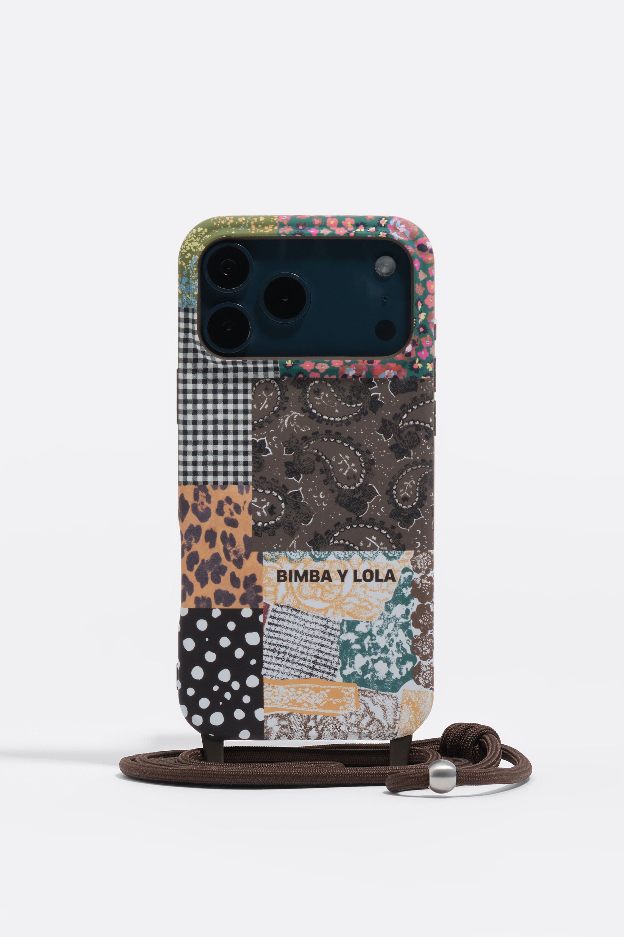 Funda rígida para iPhone 17 Pro Max con diseño de patchwork