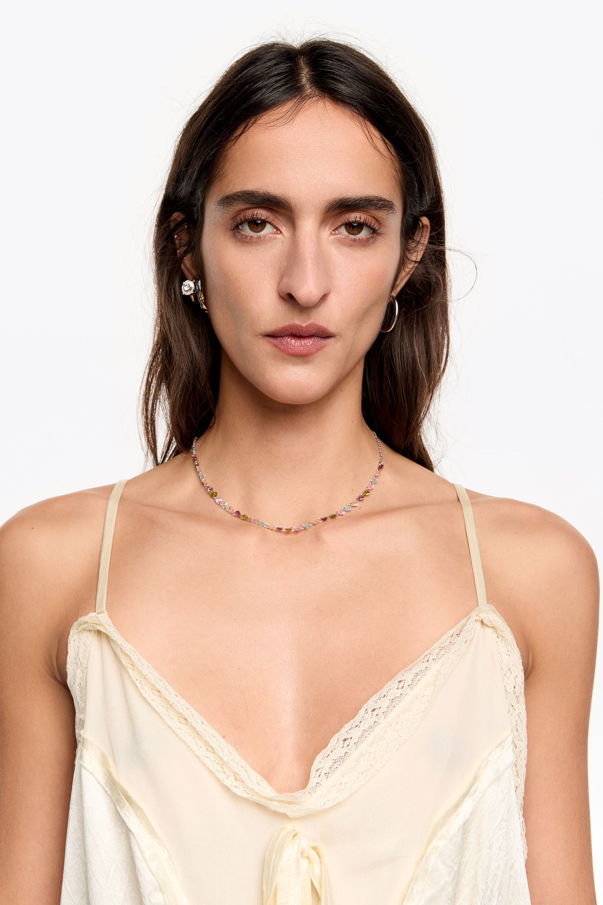 Collar de corazones con cristales multicolor en tono plata