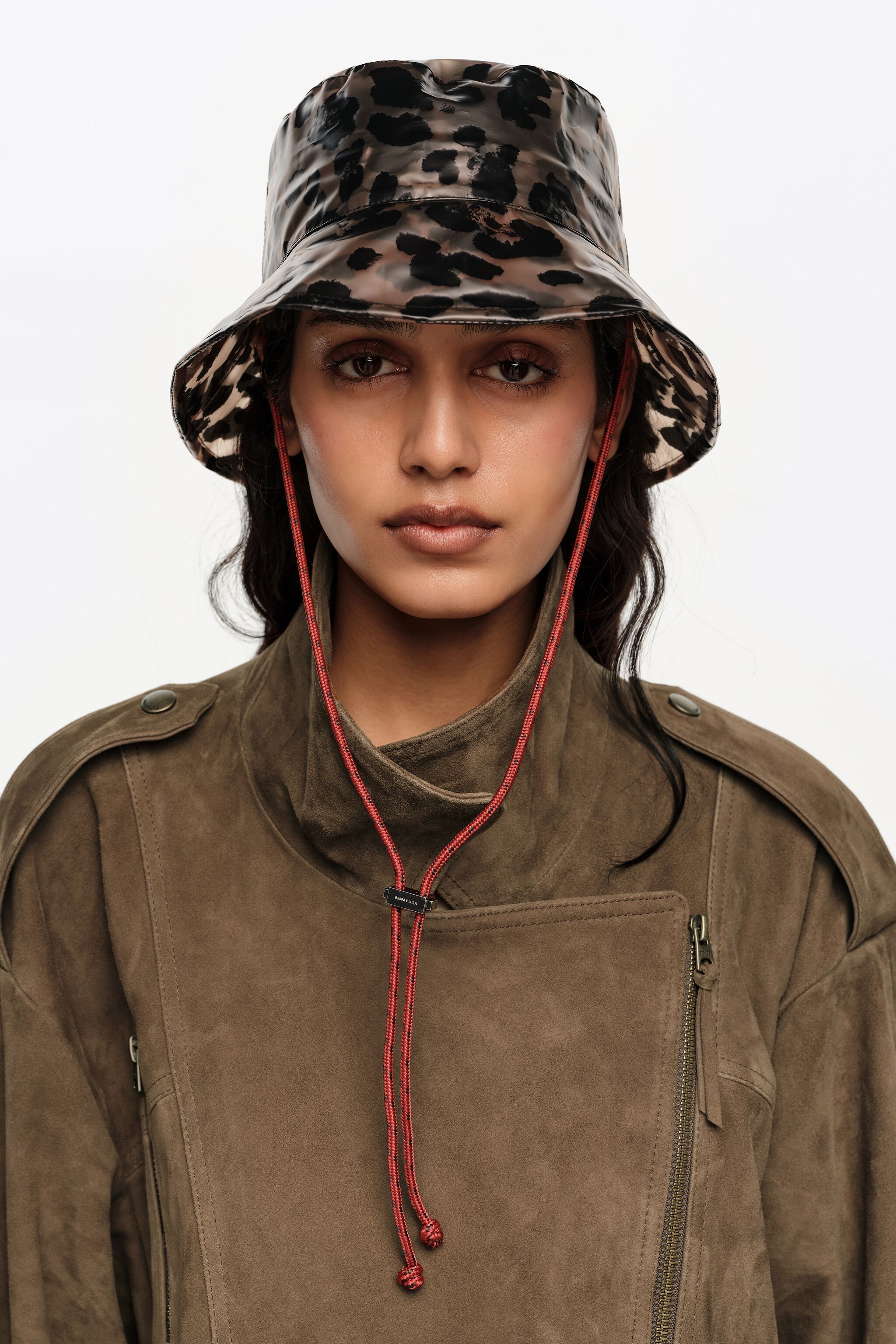 Sombrero con estampado de leopardo impermeable