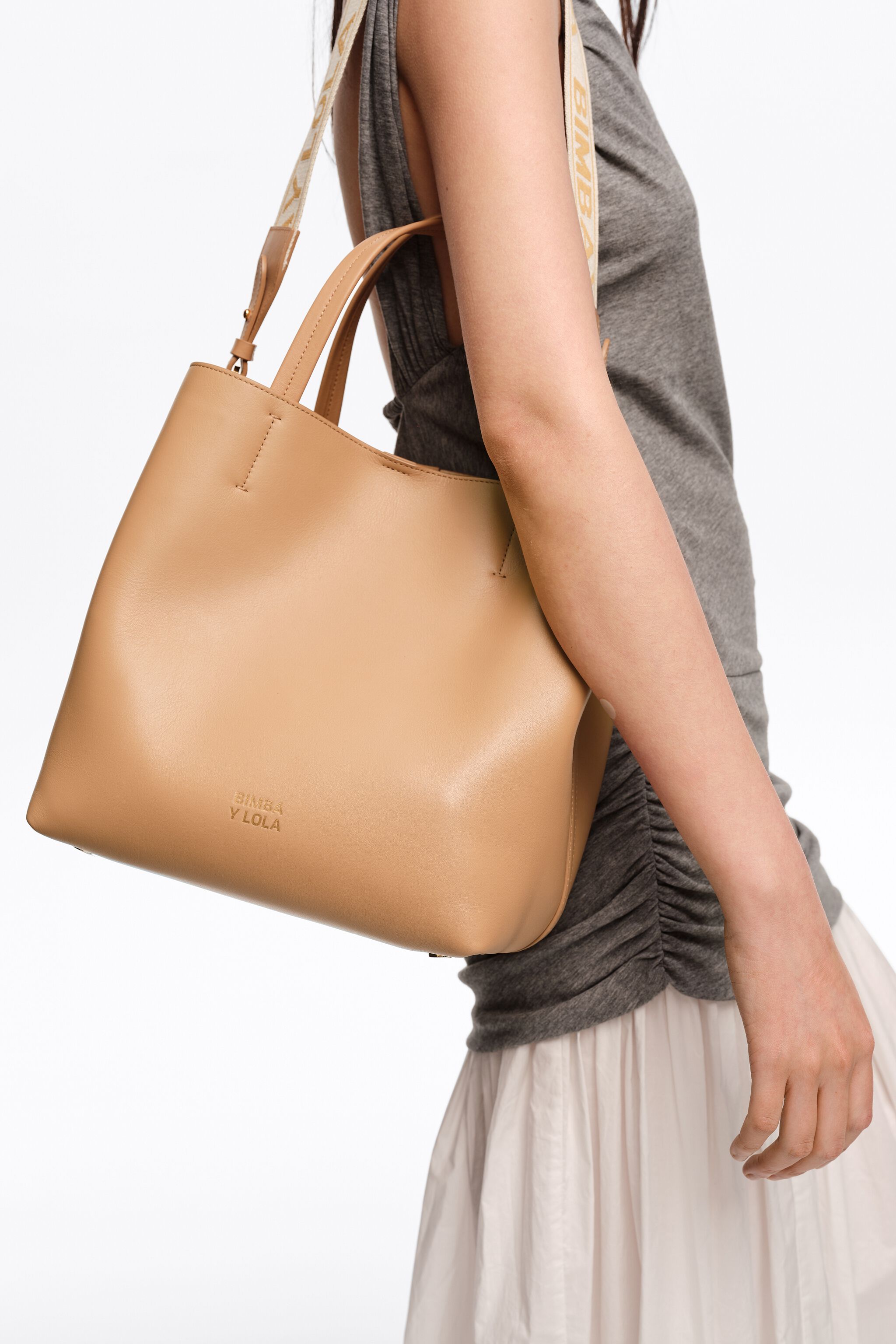 Bolso Chihuahua de cuero grande de avellana