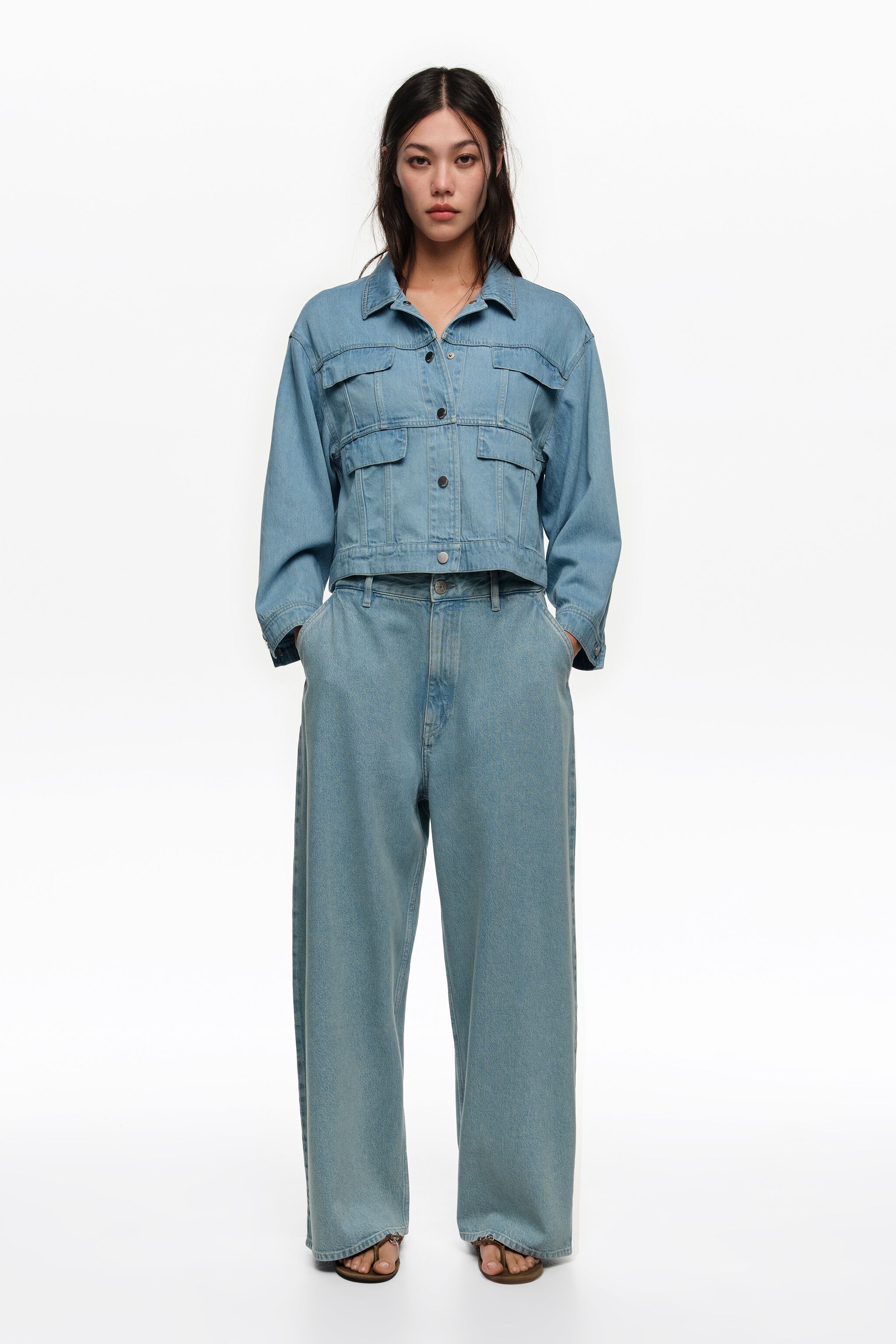 PANTALONES DE DENIM AZUL CLARO LAVADO DE PIERNAS ANCHAS