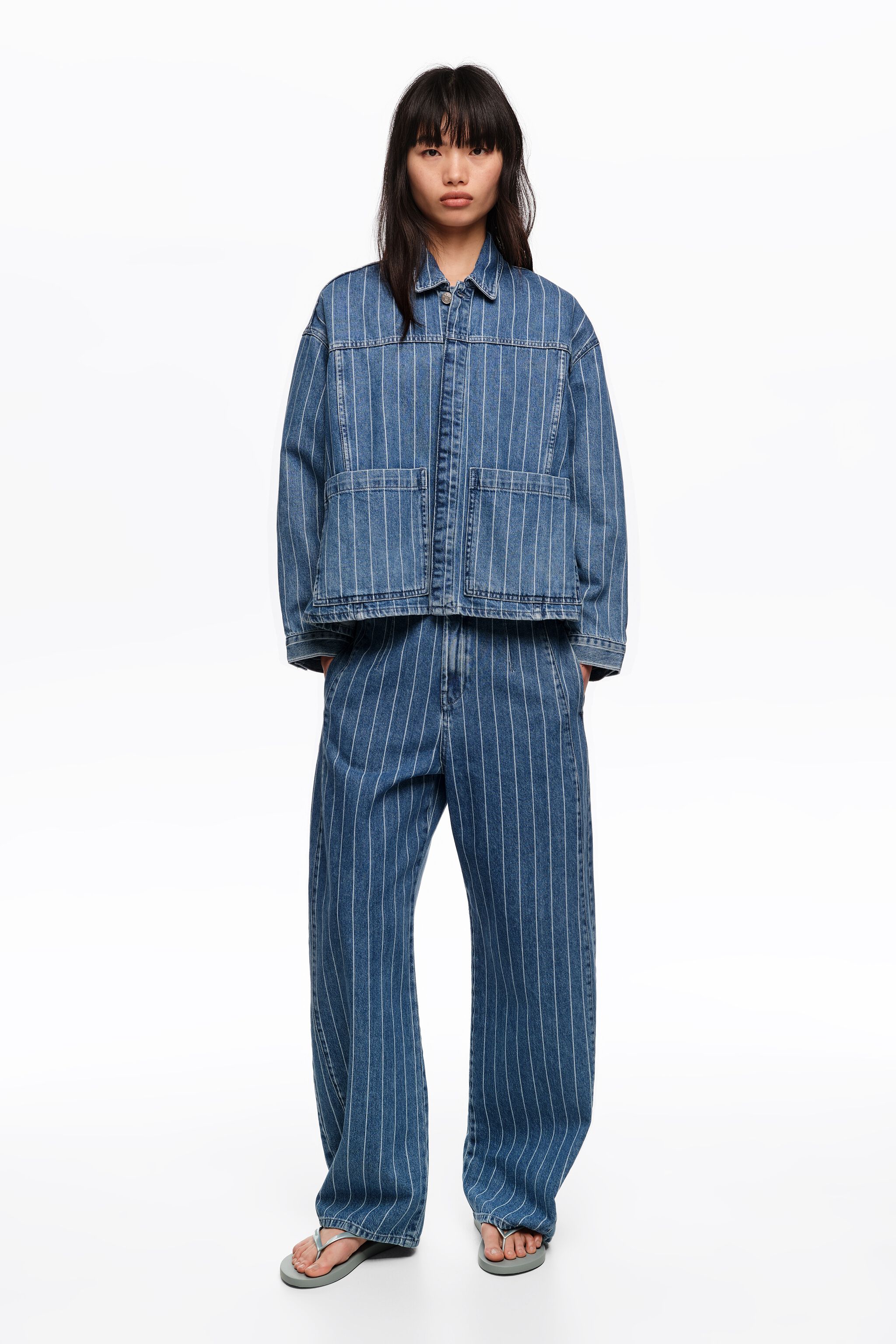 Chaqueta vaquera A-line desvanecida con rayas azules