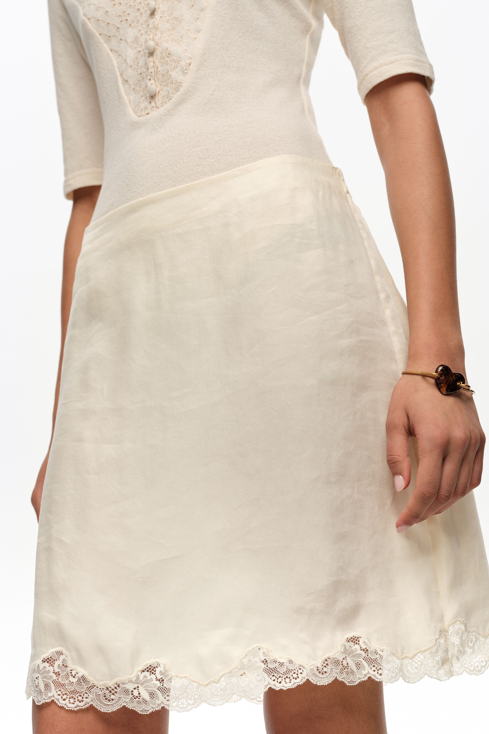 Mini falda de encaje ivory