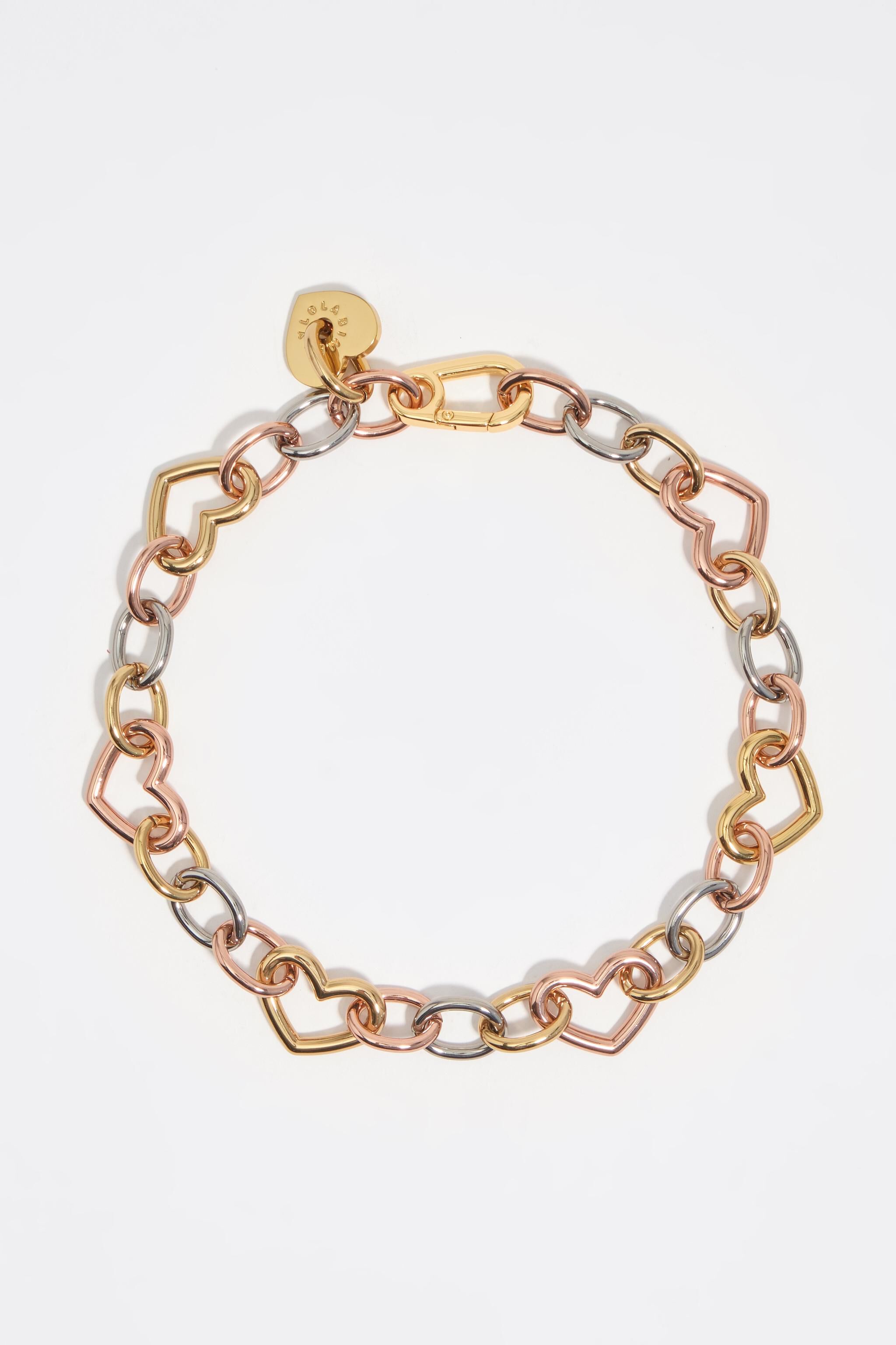 Collar de cadena con corazón de tres tonos