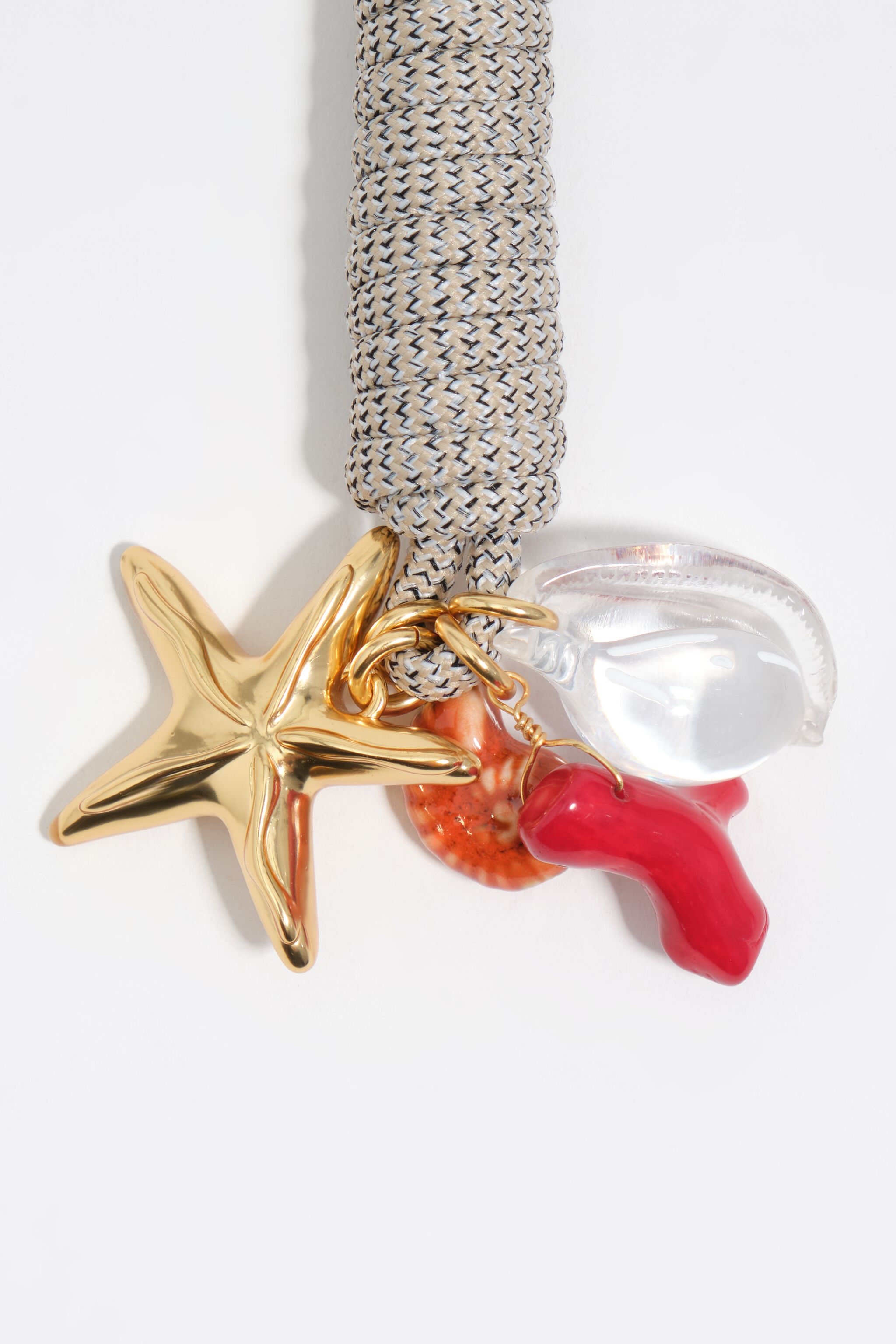 Anillo de llaves de cuerda con nudos y colgantes
