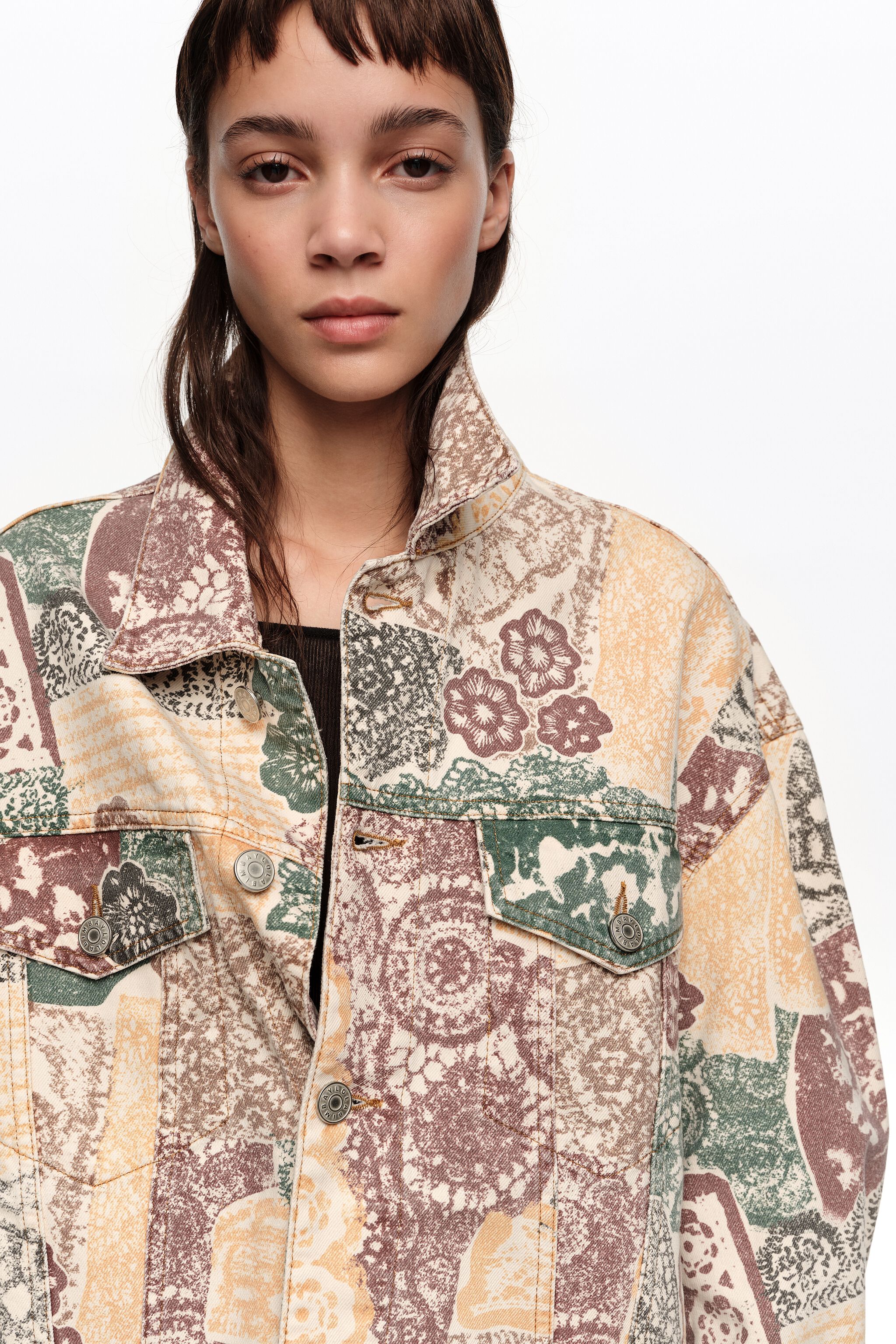 Chaqueta vaquera oversize de encaje ivory