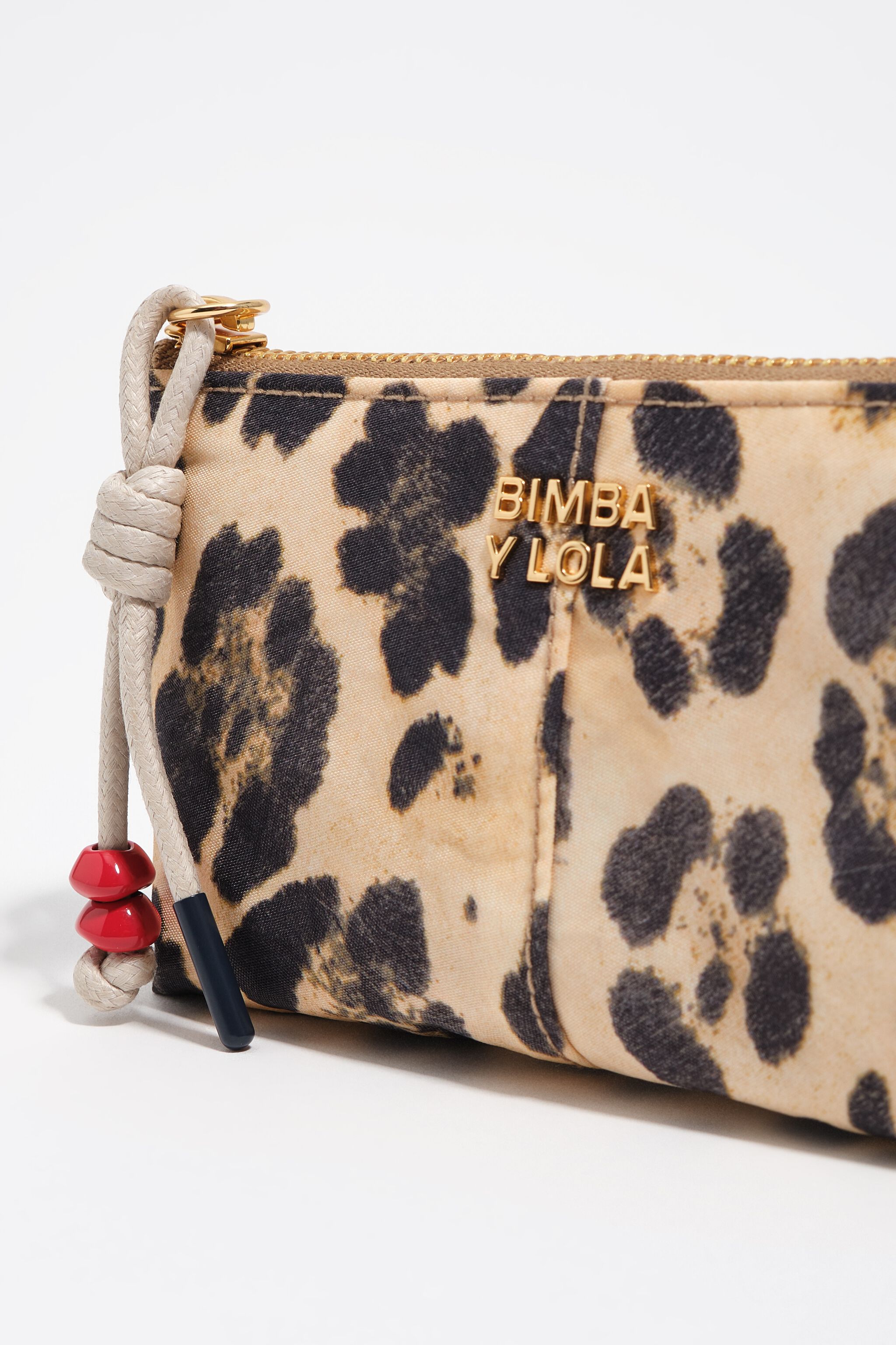 Billetera de nylon con estampado de leopardo natural