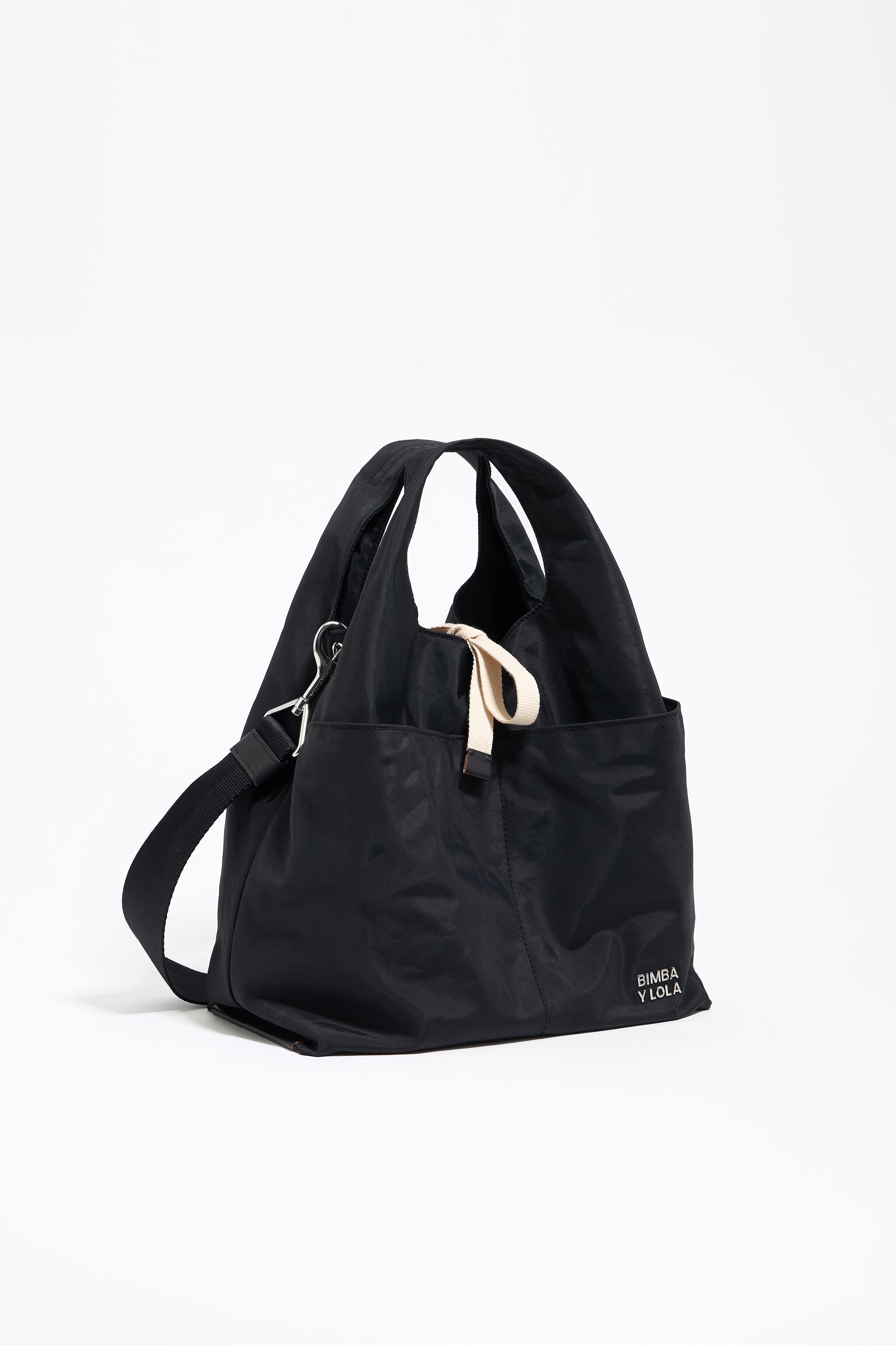 Bolso de papel negro de nailon pequeño